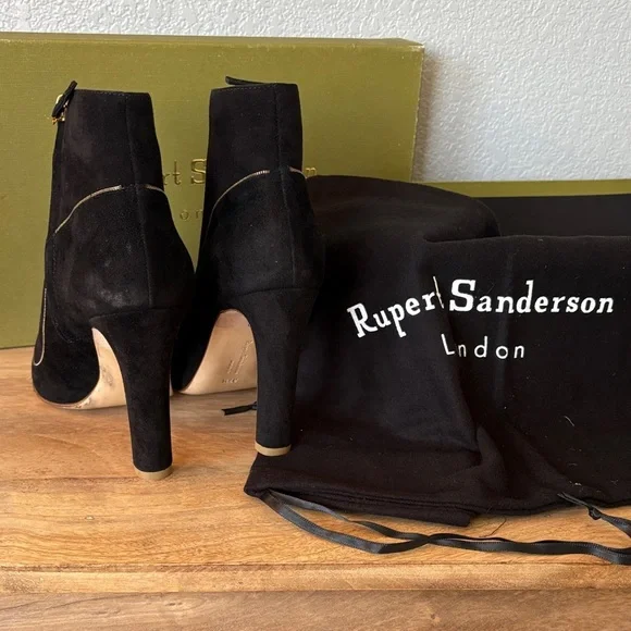 Rupert Sanderson Black & Gold Heeled Boots- all luxury leather materials! - Picture 4 of 11
